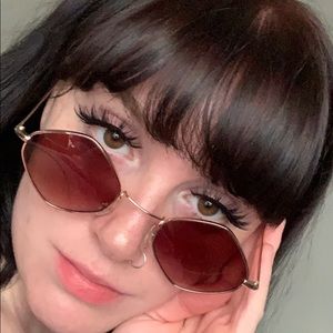 GROOVY SUNGLASSES